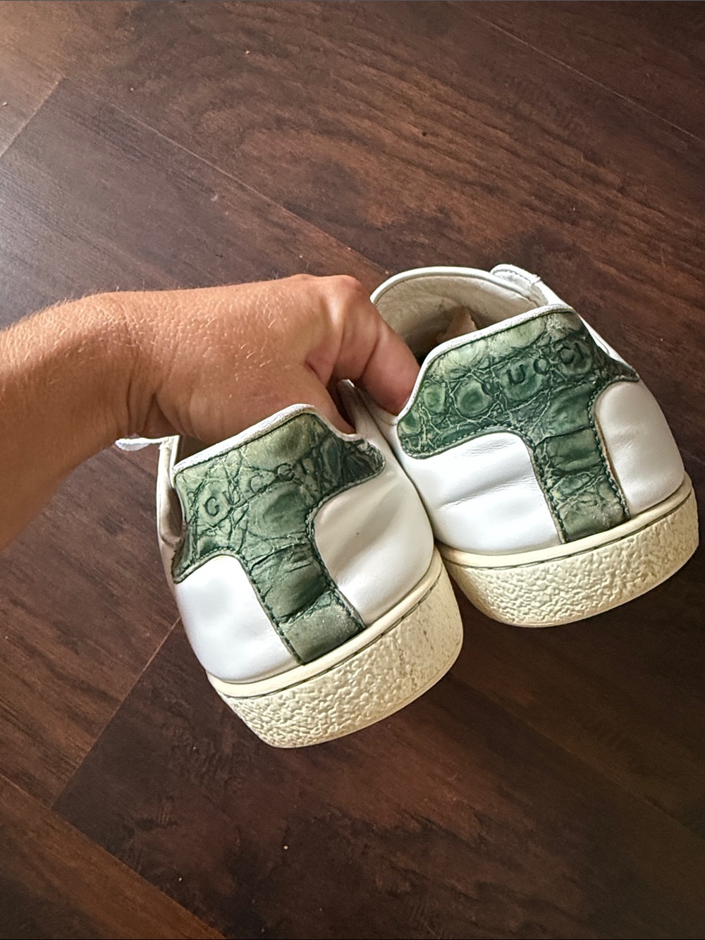 Gucci ACE White Leather Sneakers with Green and Red Web Stripe - Picture 4 of 10